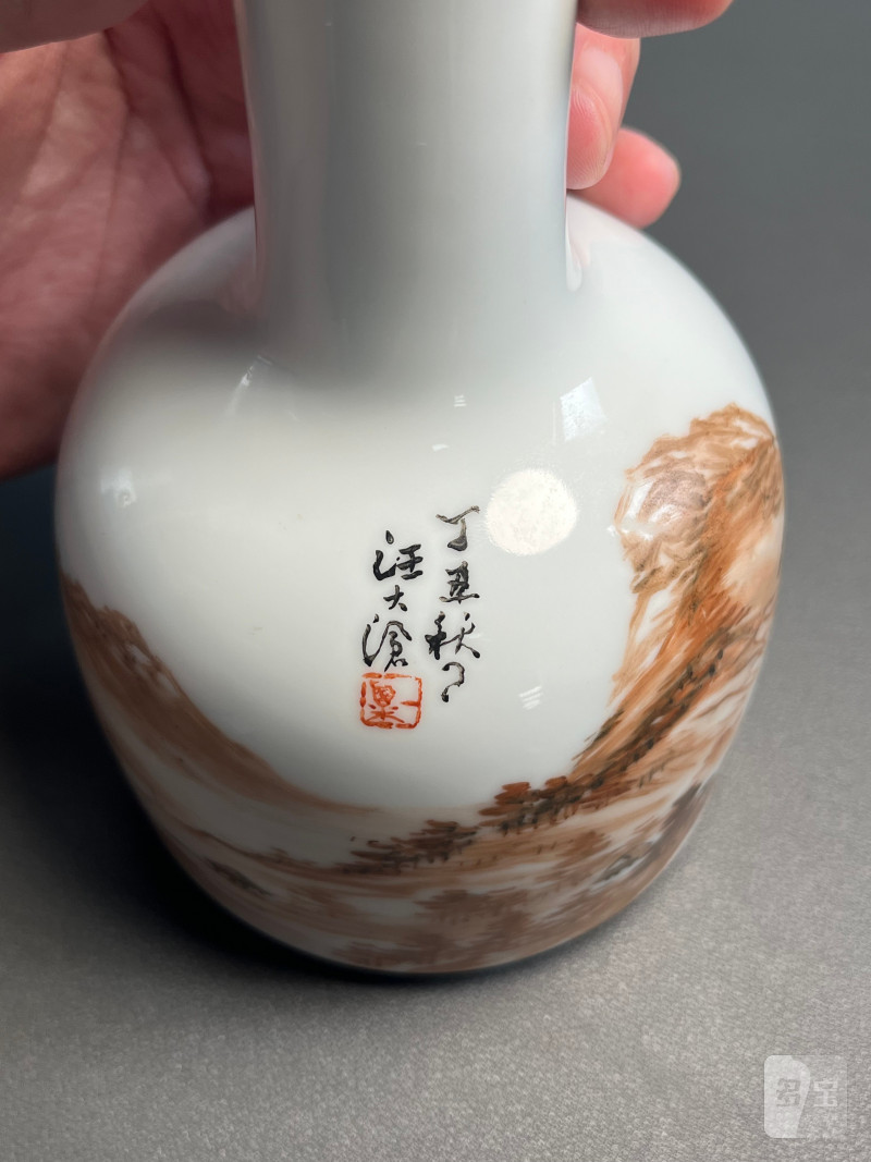 民国  汪大沧制 浅绛彩褐彩矾红加墨彩山水人物摇铃尊 - 图10